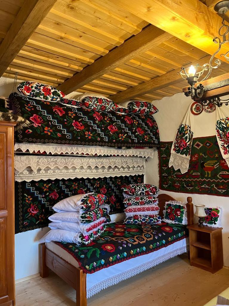 فندق Casa Veche Breb الغرفة الصورة